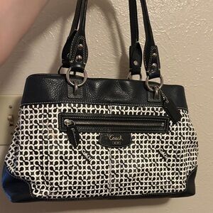 Coach vintage Penelope Black and Cream Signature op art Shoulder Bag